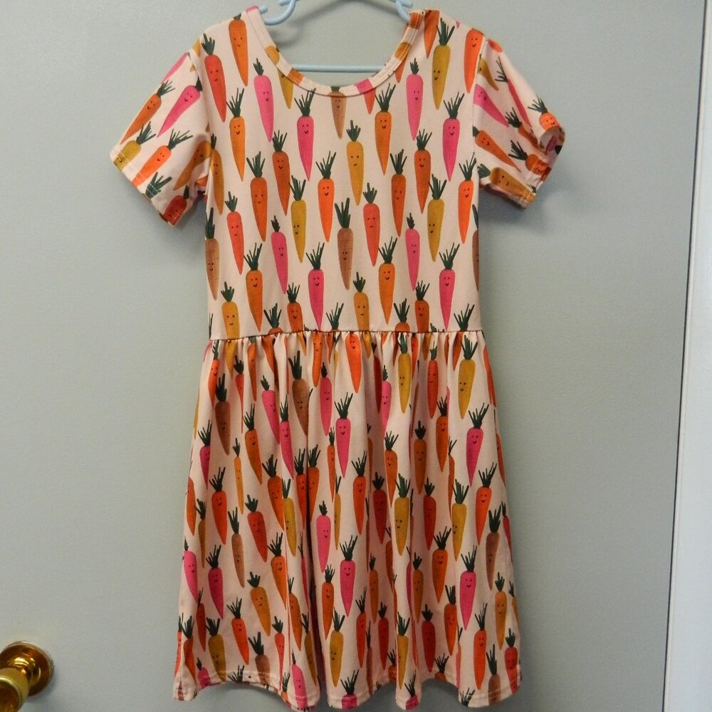 Girls size 8/10 Knit Milk Silk Carrots Dress